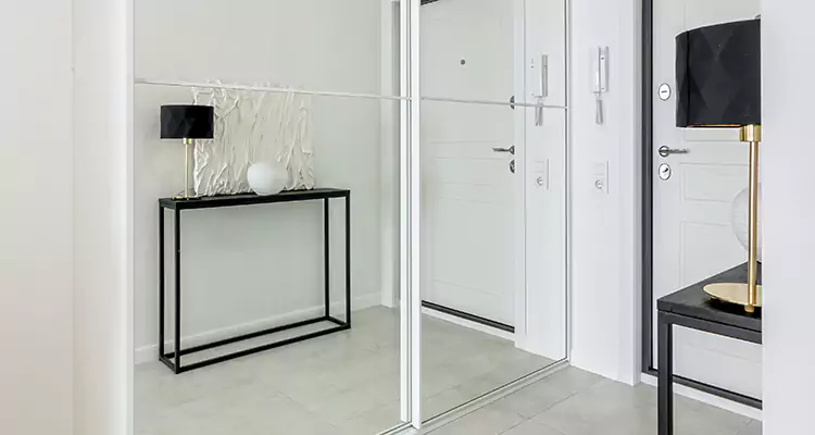 Mirrored Bifold Closet Doors Repair in West Palm Beach, FL