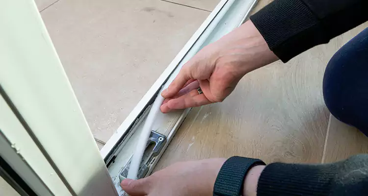 Garage Door Off Track Repair in West Palm Beach, FL