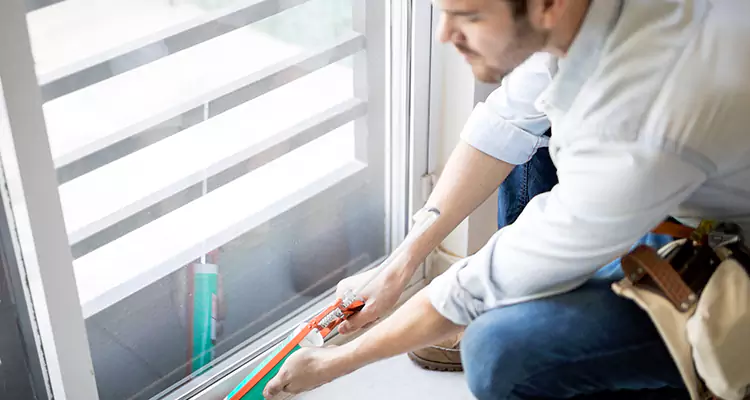 We fix All type of Sliding Door in West Palm Beach, FL