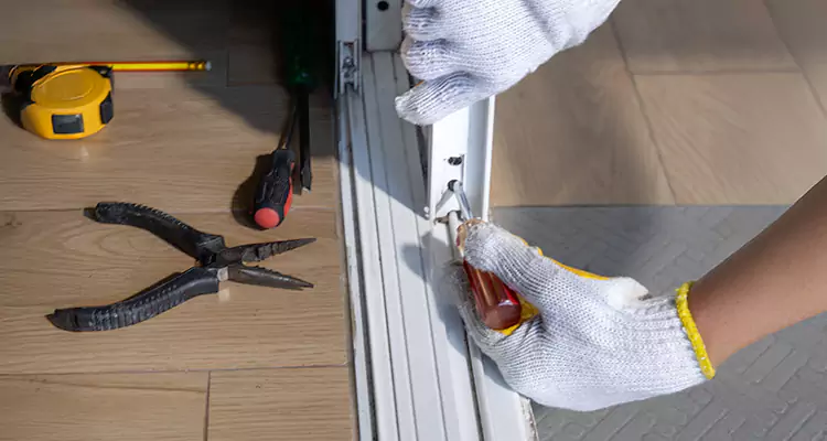Screen Door Wheel Replacement in West Palm Beach, FL
