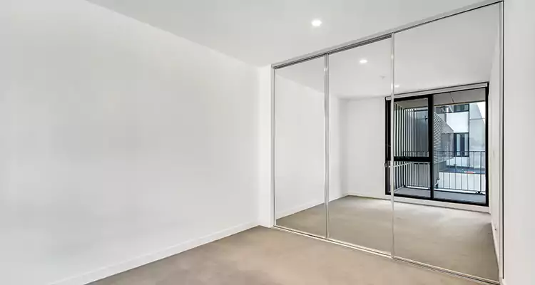 Why Homeowners Choose Us for Sliding Mirror Door Replacement in West Palm Beach, FL