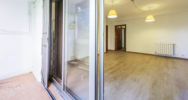 Comprehensive Sliding Screen Door Repair Service in [city field=name], [city field=ss]
