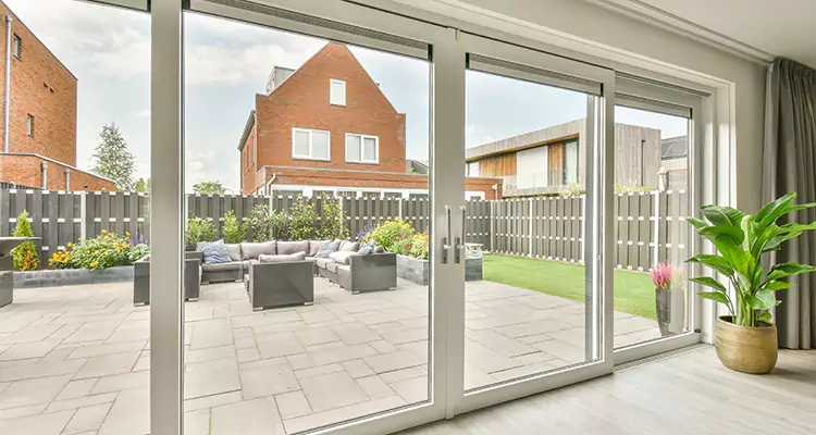 Best Sliding Screen Door Replacement Company in West Palm Beach, FL