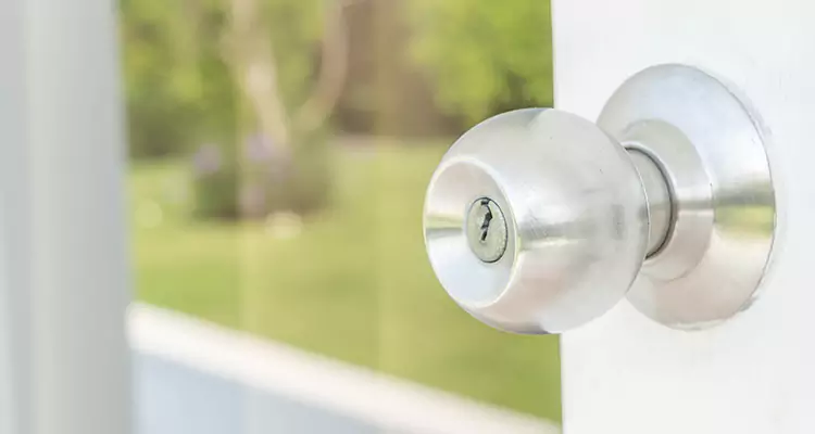 Patio Door Mechanism Jammed in West Palm Beach, FL